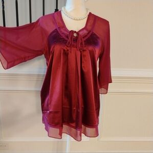 Gorgeous Silky soft beautiful capacity unlimited blouse Sz-L Burgundy
